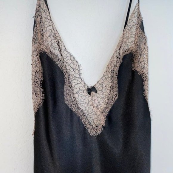 Satin Chantilly Lace Low Back Slip Black - Picture 3 of 9